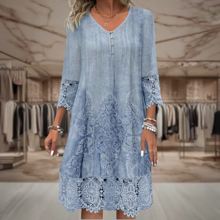 Desi | Flattering Lace Dress