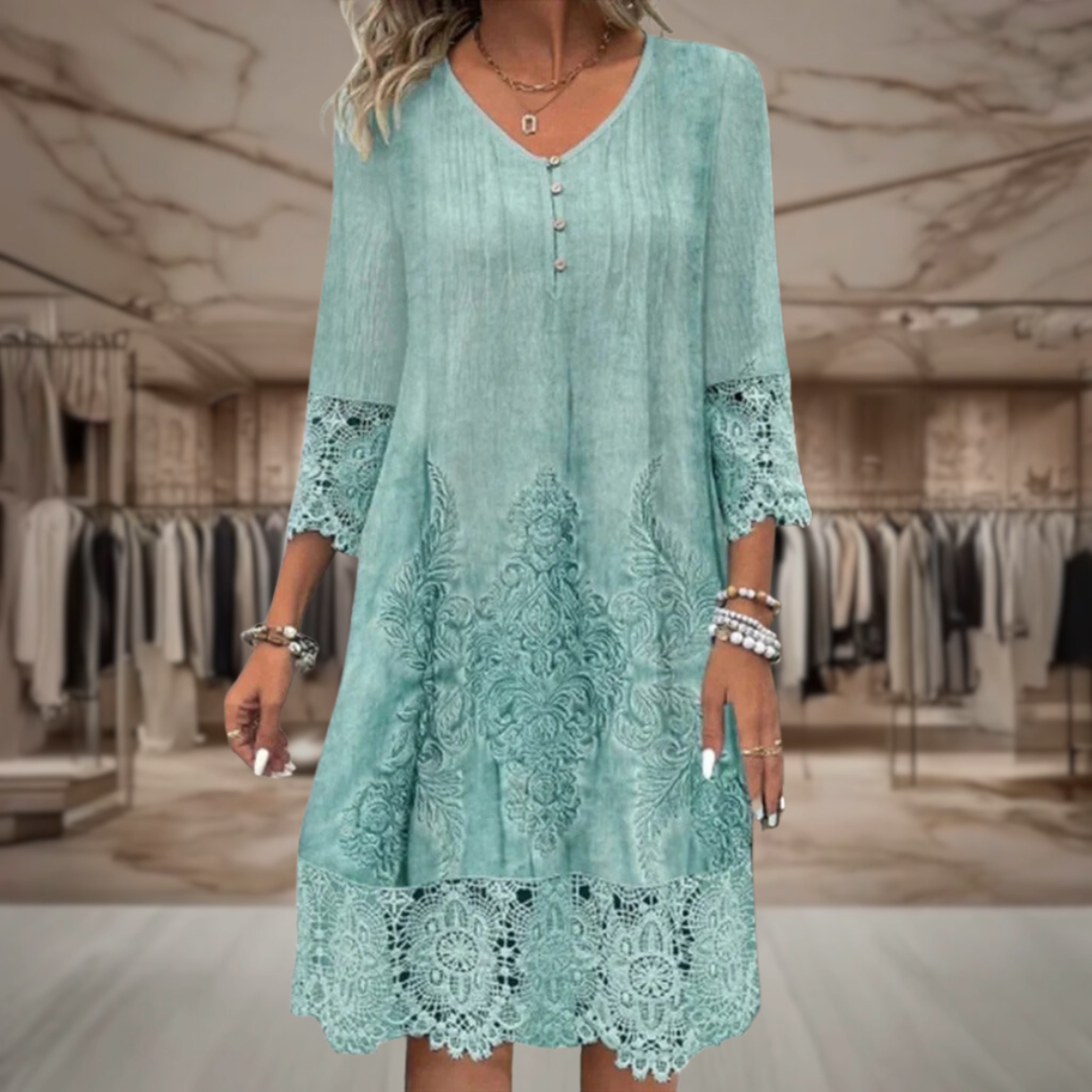 Desi | Flattering Lace Dress