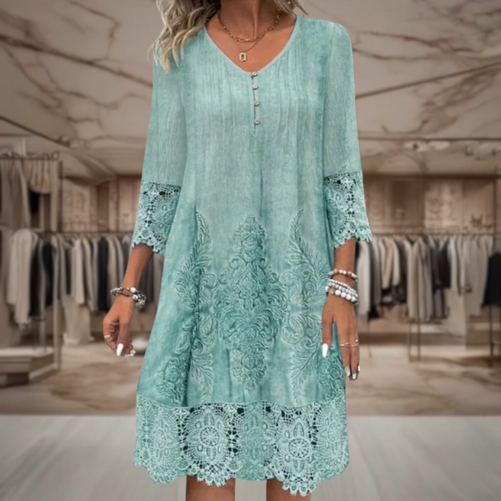 Desi | Flattering Lace Dress