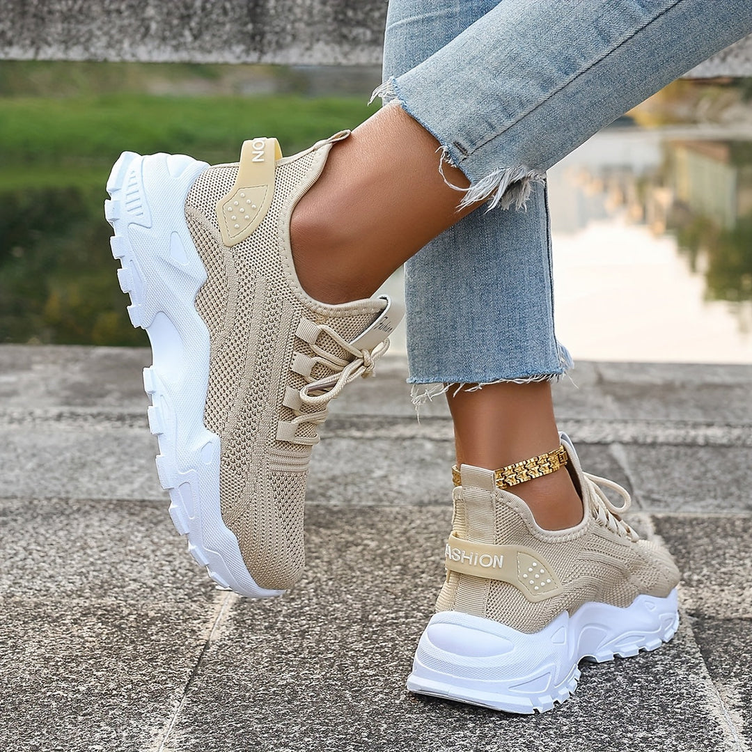 ALARA | COMFORTABLE ORTHOPAEDIC SNEAKERS