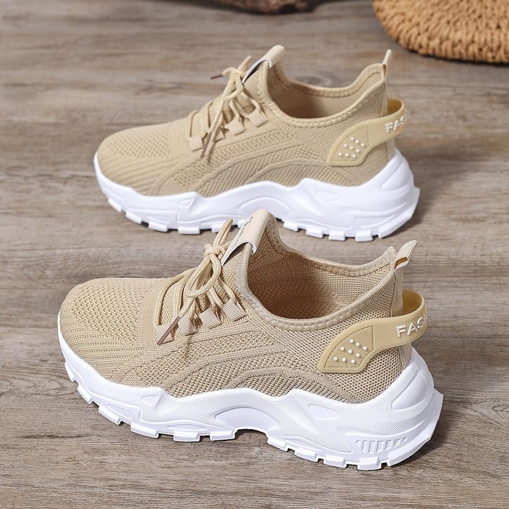 ALARA | COMFORTABLE ORTHOPAEDIC SNEAKERS